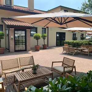 Rezort Garden - Smart, Mestre